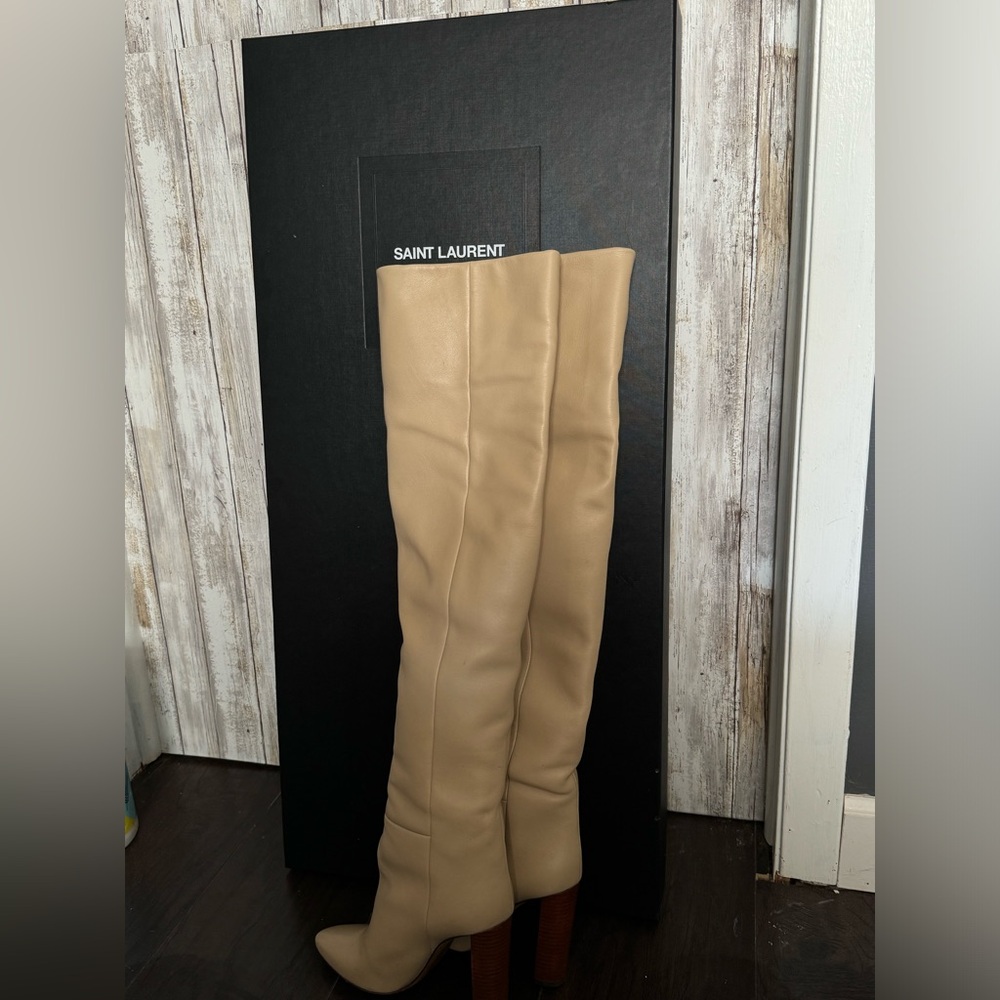 Authentic Saint Laurent Crème boots. - Picture 4 of 9